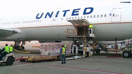 United Airlines Almost Replaced Bonuses with a $100,000 Lottery