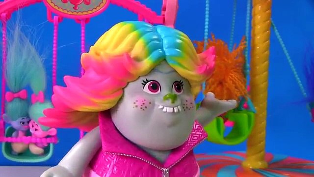 Dreamworks Trolls Movie Save the Baby Poppy Branch Trolls Game Disk Drop