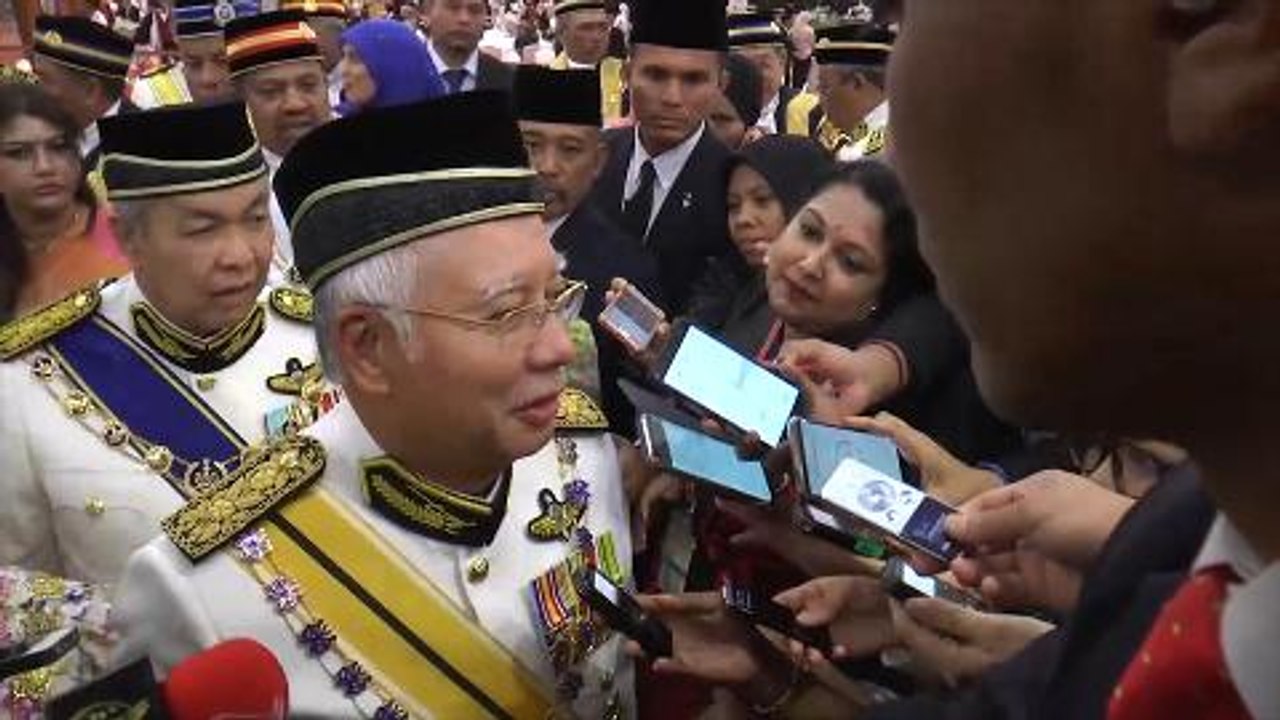 PM maintains guessing game for GE14 date