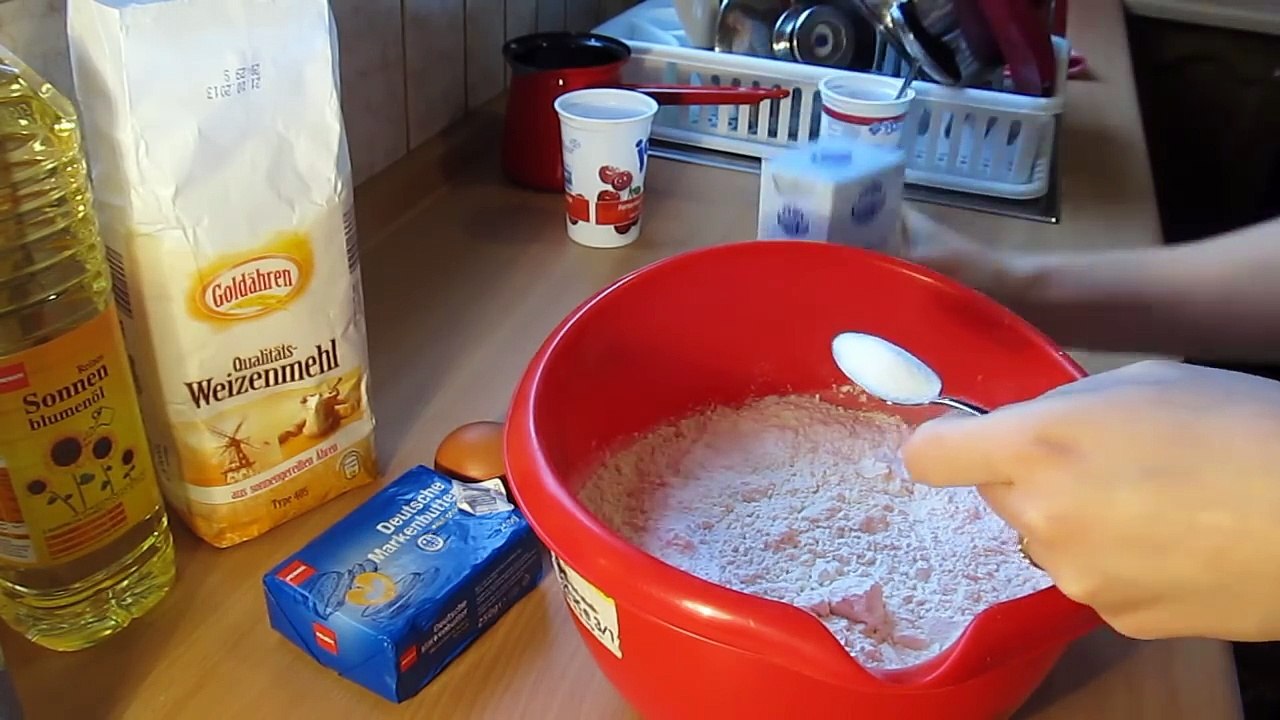 How to make homemade croissant with cheese and salami [HD]