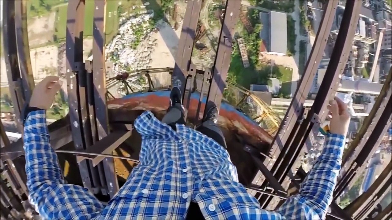 5 Insane Stunts That Makes Your Palms Sweat,funny clip