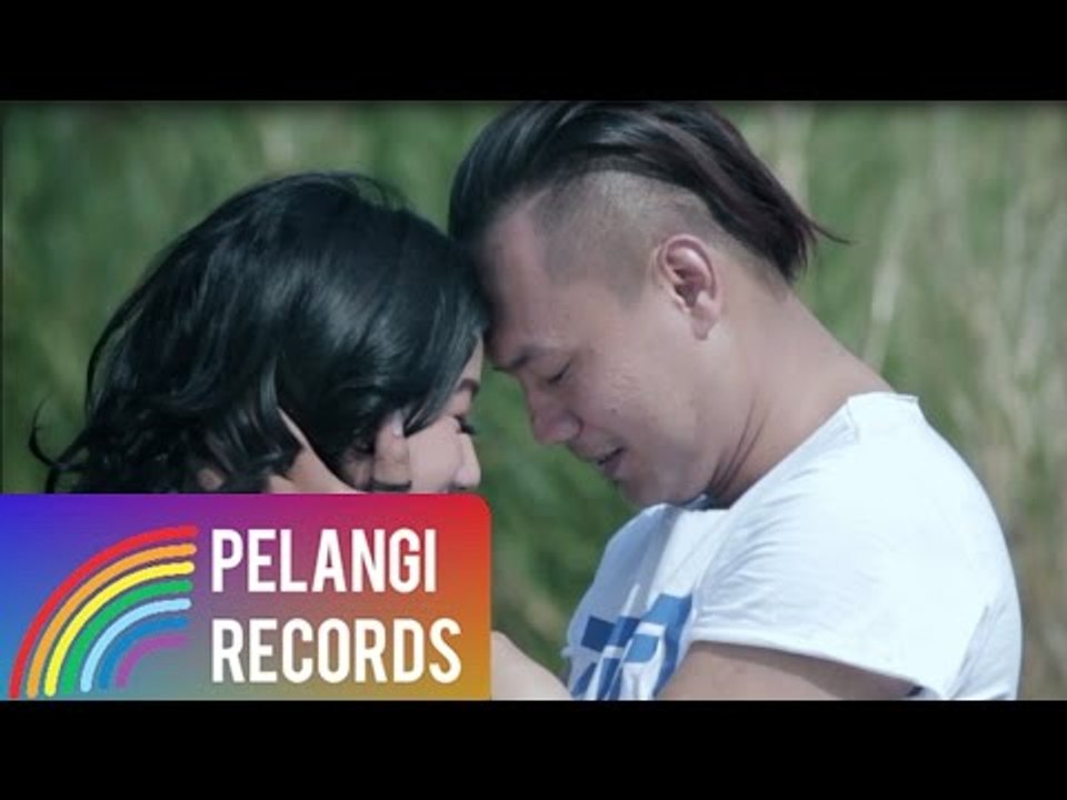 ANGKASA - Aku Tak Mau (Official Music Video)