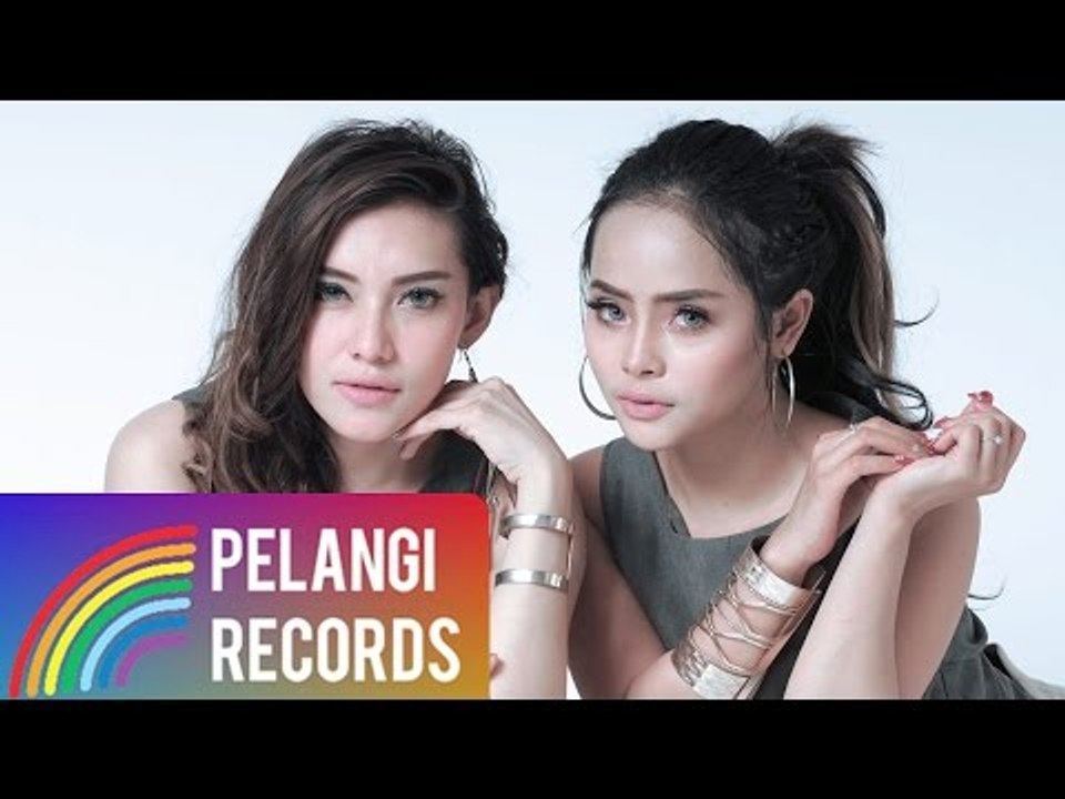 Duo Biduan - Cinta Putih (Official Lyric Video) | Soundtrack Orang Orang Kampung Duku