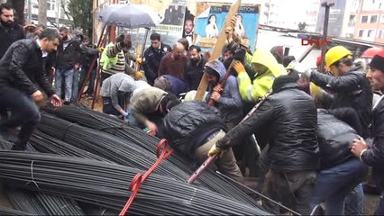 Kadıköy'de Tonlarca Demirin Altında Can Pazarı