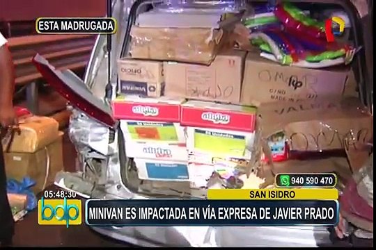 San Isidro: minivan es impactada en Vía Expresa de Javier Prado
