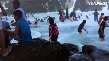 Natural Wave Pool At Laswitan Lagoon