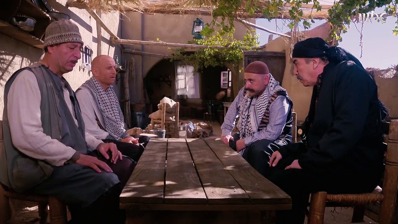 الله يسترها من خير النمس !