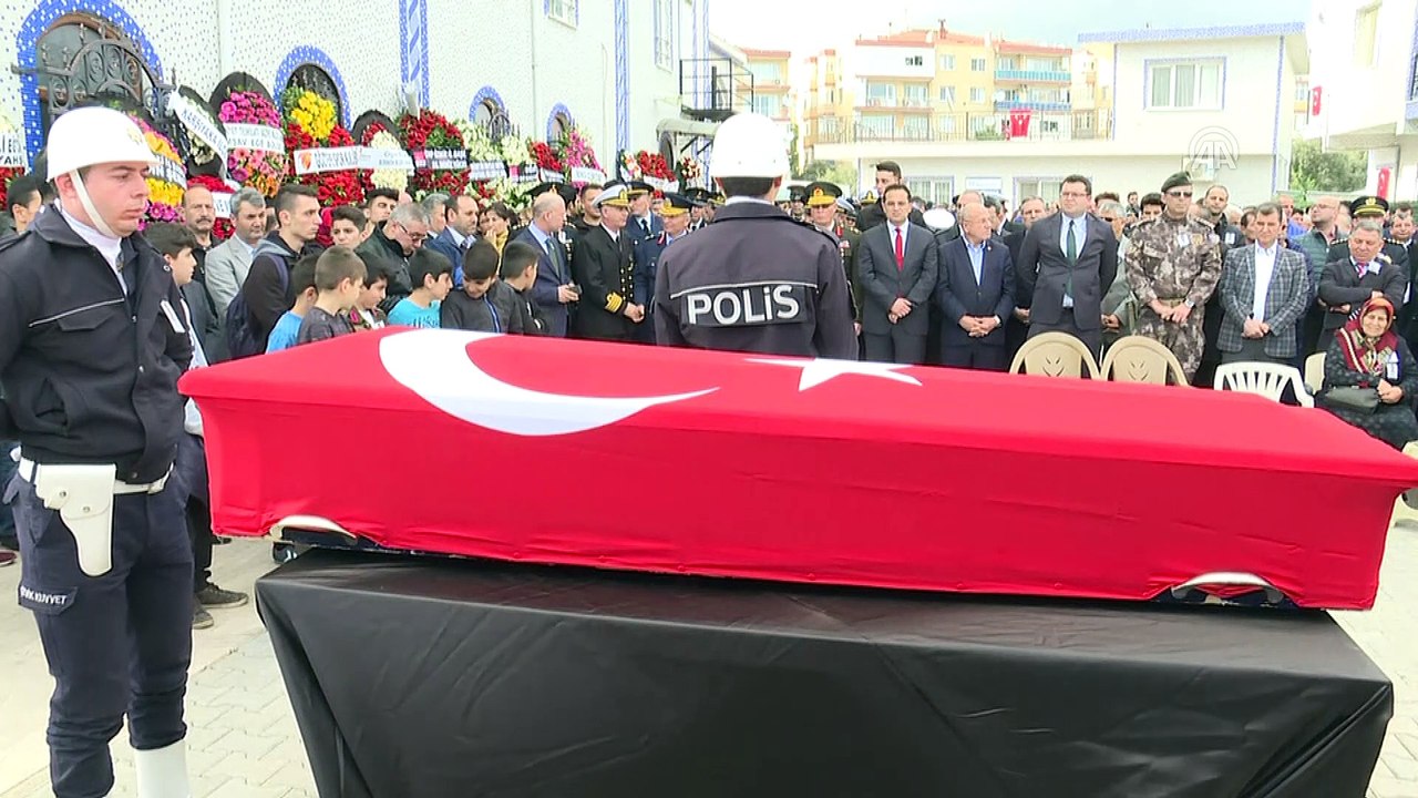 Şehit polis memuru Çelik, son yolculuğuna uğurlandı (3) - İZMİR