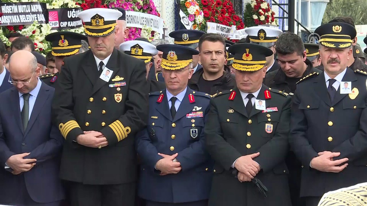 Şehit polis memuru Çelik, son yolculuğuna uğurlandı (2) - İZMİR