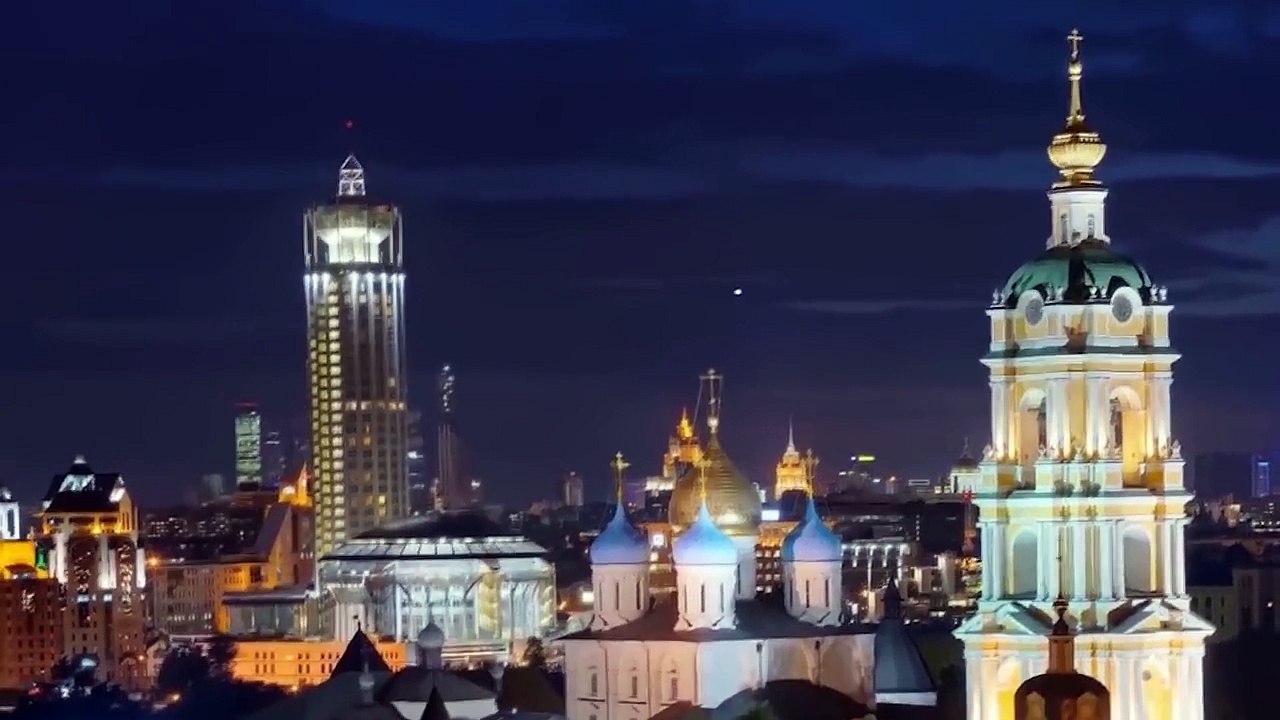 Fleet Of UFOs Filmed From Plane! Real UFO Footage