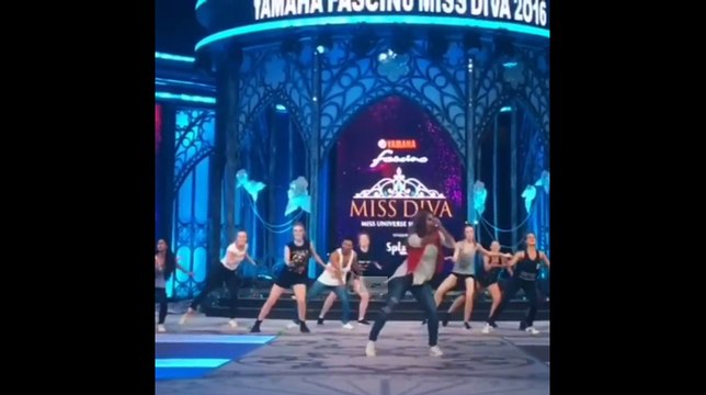 Geeta Kapur Vs Lauren Gottlieb ! Dance Video ! Super dancer - chapter 2 ! Sony TV !