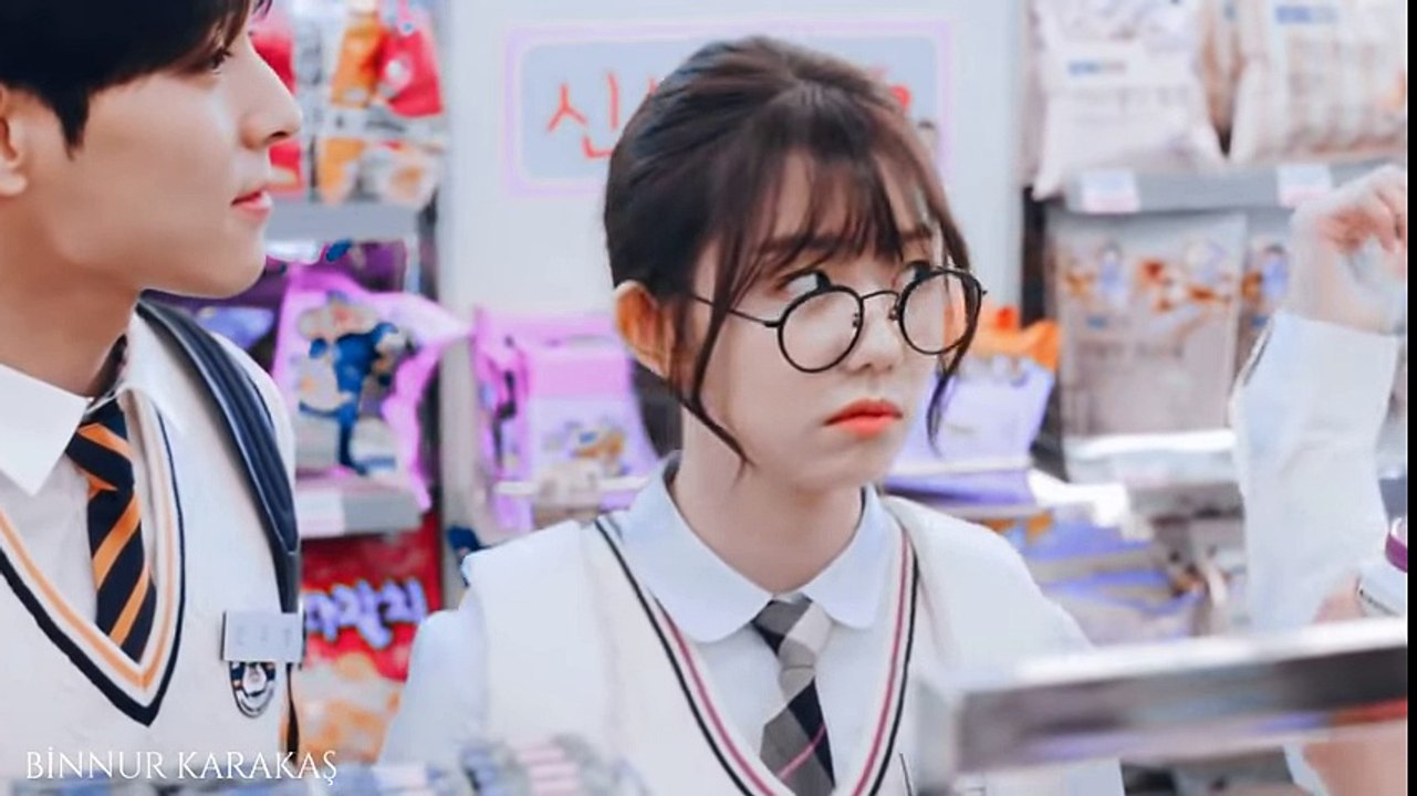 Nashe Si Chad Gayi - Korean mix Hindi song - Arijit Singh - befikre - Ranveer Singh