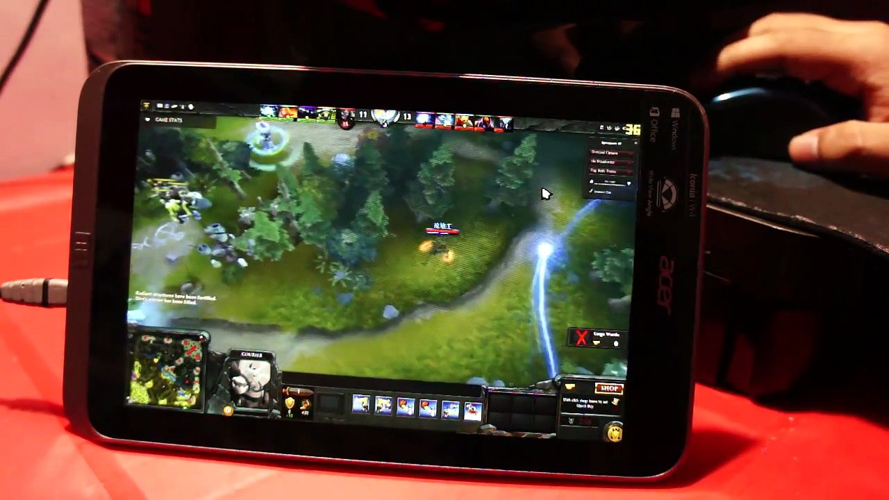 Dota 2 Reborn on Windows 10 tablet Acer Iconia W4