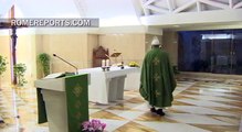 Pope at Santa Marta: Christians should not be afraid to get their hands dirty