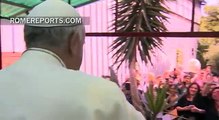 Pope visits families who work in Roman amusement park