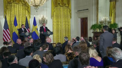 Trump discute injerencia rusa, Corea del Norte y comercio con UE