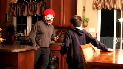 MY STALKER KILLER CLOWN BREAKS INTO MY HOUSE! *CRAZIEST THING IN MY LIFE*