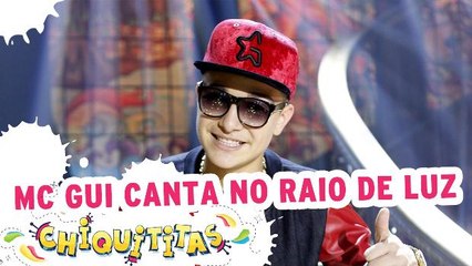 Mc Gui canta no orfanato Raio de Luz