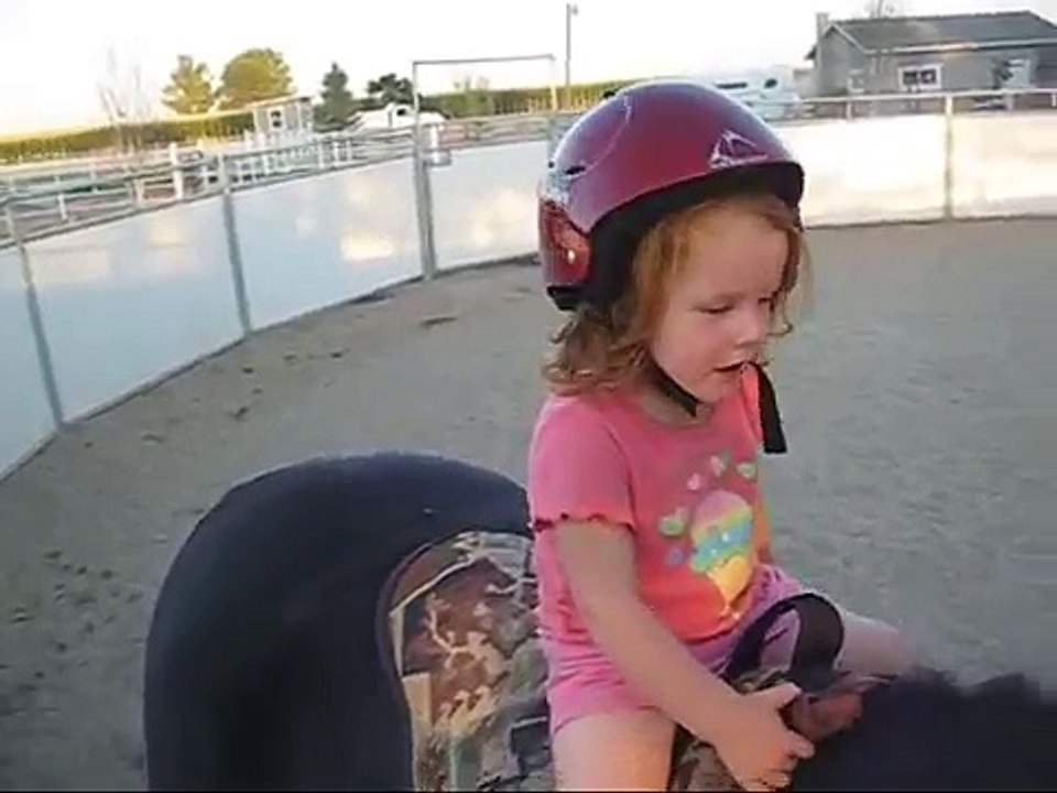 2 year old girl loping horse. Sianna & Lady Loping. So CUTE!