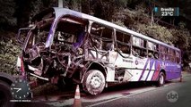 Acidente entre ônibus e caminhão deixa dois mortos e 28 feridos