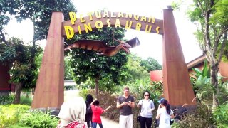 Ayara at Taman Legenda Keong Emas Petualangan Dinosaurus Taman Mini Indonesia
