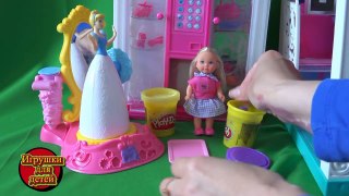 Видео с игрушками Челси делает печенье из Плей До сюрприз для Барби