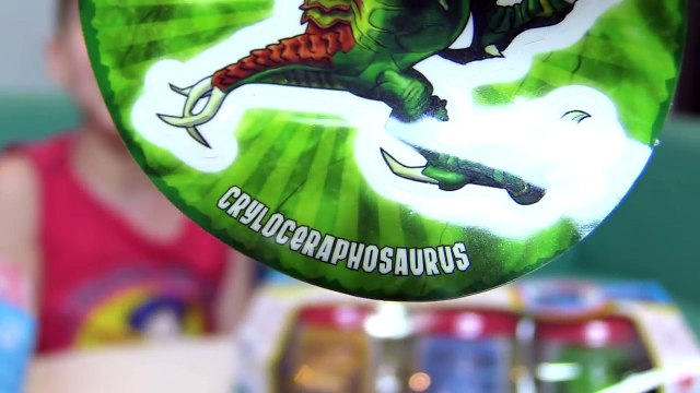 PAULINHO e os Ovos SURPRESAS NA CAIXA DA PEPPA PIG e do ÔNIBUS DE BRINQUEDO TAYO