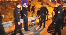 Kadıköy'de Polis ile Şüpheliler Arasındaki Kovalamaca Kazayla Bitti, Üç Şüpheli Yakalandı