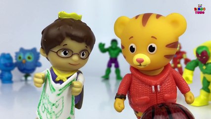 Video herunterladen: Daniel Tiger Gets MAD on BABY Sister&Friends Prince Wednesday Miss Elena | Daniel Tiger Neighborhood