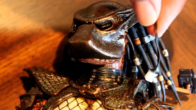 City Hunter Predator 2 Hot Toys figure review (MMS173 second version)