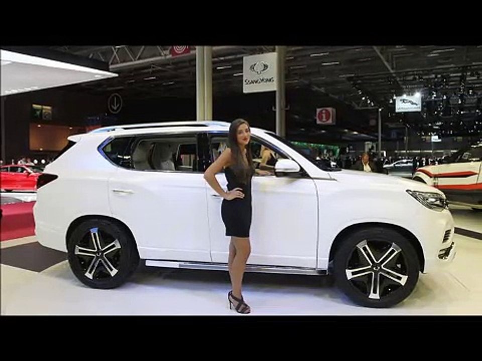 2018 Mahindra XUV700 Interior Exterior Launched Detailed