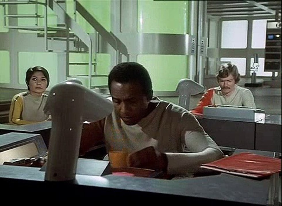 Space 1999 S01 E05 Alpha Child