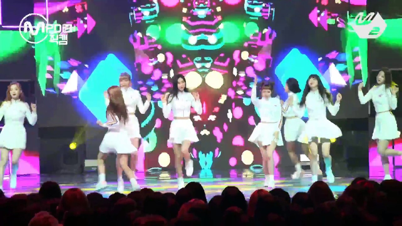 [MPD직캠] 위키미키 직캠 4K 'La La La' (Weki Meki FanCam) - @MCOUNTDOWN_2018.3.1