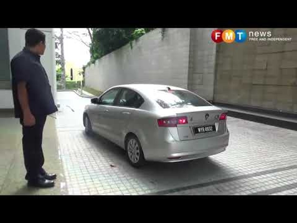 Police arrive at AlBukhary Foundation to question Dr Mahathir's wife