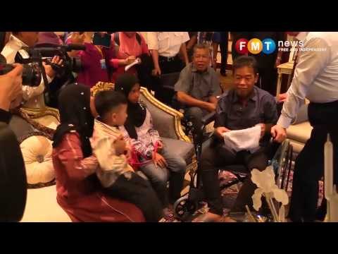 Kidnap victims overwhelmed at being home, meeting Najib