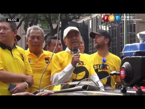 Jamal kena tumbuk terus menangis kata Tun M