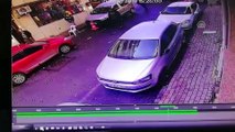 Döviz bürosu soyguncusunun yakalanma anı kamerada - İSTANBUL