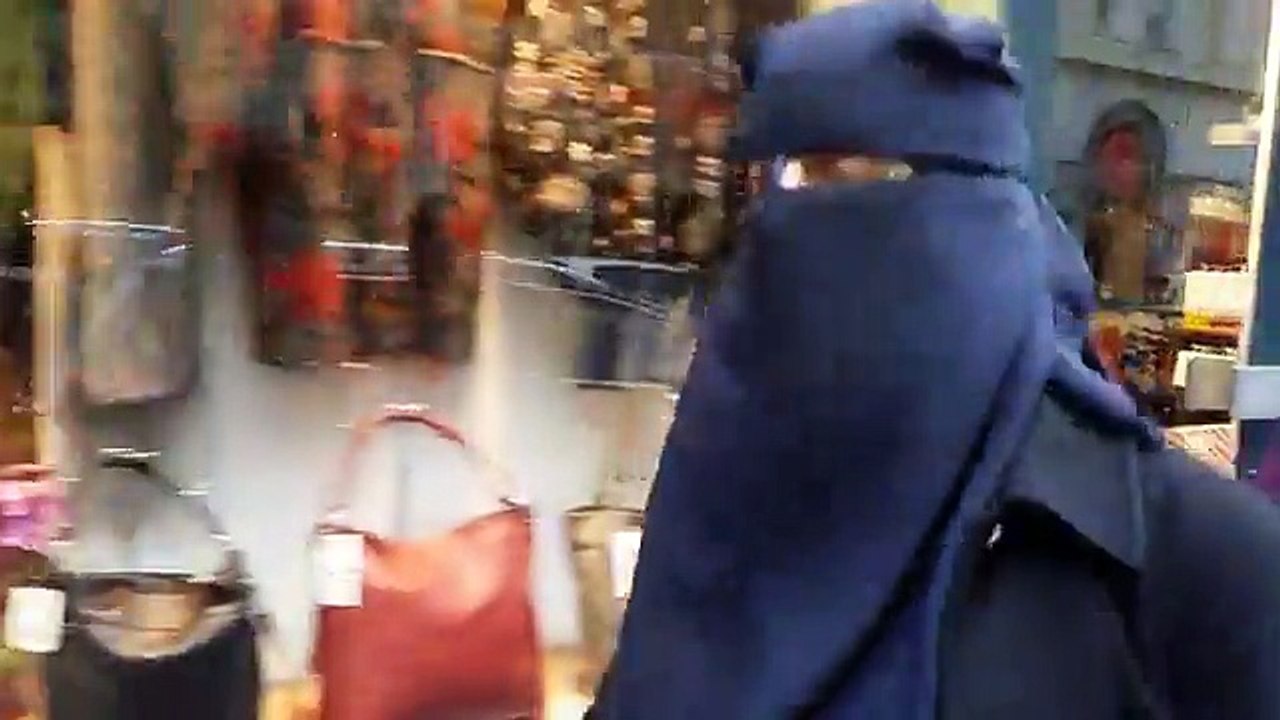 Nora Illi mit Wiener Musliminnen (IZRS)