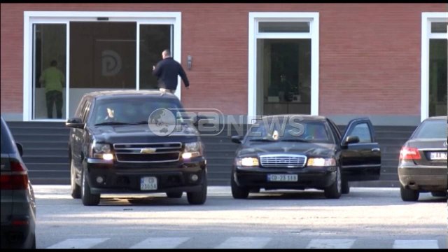 Ora News – Arvizu dhe Lu në selinë e PD-së, takim me Bashën