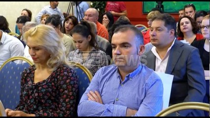 Ora News - Azilkërkuesit, Ambasadori Austriak: Në 2015, mbi 60.000 aplikuan në BE