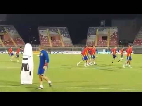 Ora News - Kombëtarja spanjolle duke u stërvitur në stadiumin Loro Boriçi