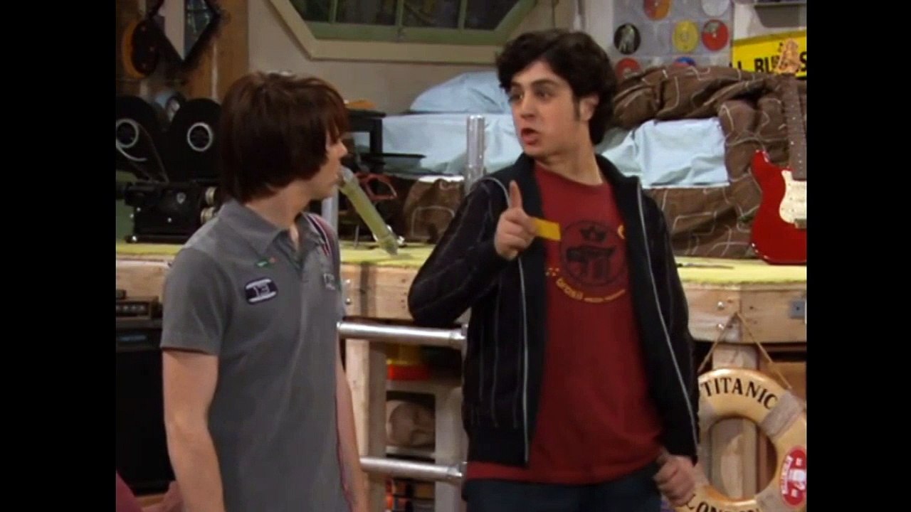 laugh track.mp4 BUT TRAKIER