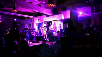 ΑΣΤΕΡΙ !!! Στέλλα Καλατζή - Δε θα σε περιμένω - Live 2014 HD