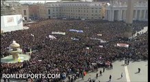 Thousands flock to St. Peter's Square for Benedict XVI's Angelus