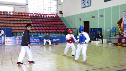 CLB Taekwondo ĐH Thăng Long chủ nhật 15-1-2017 thi đấu tại Bách Khoa MVI_4615