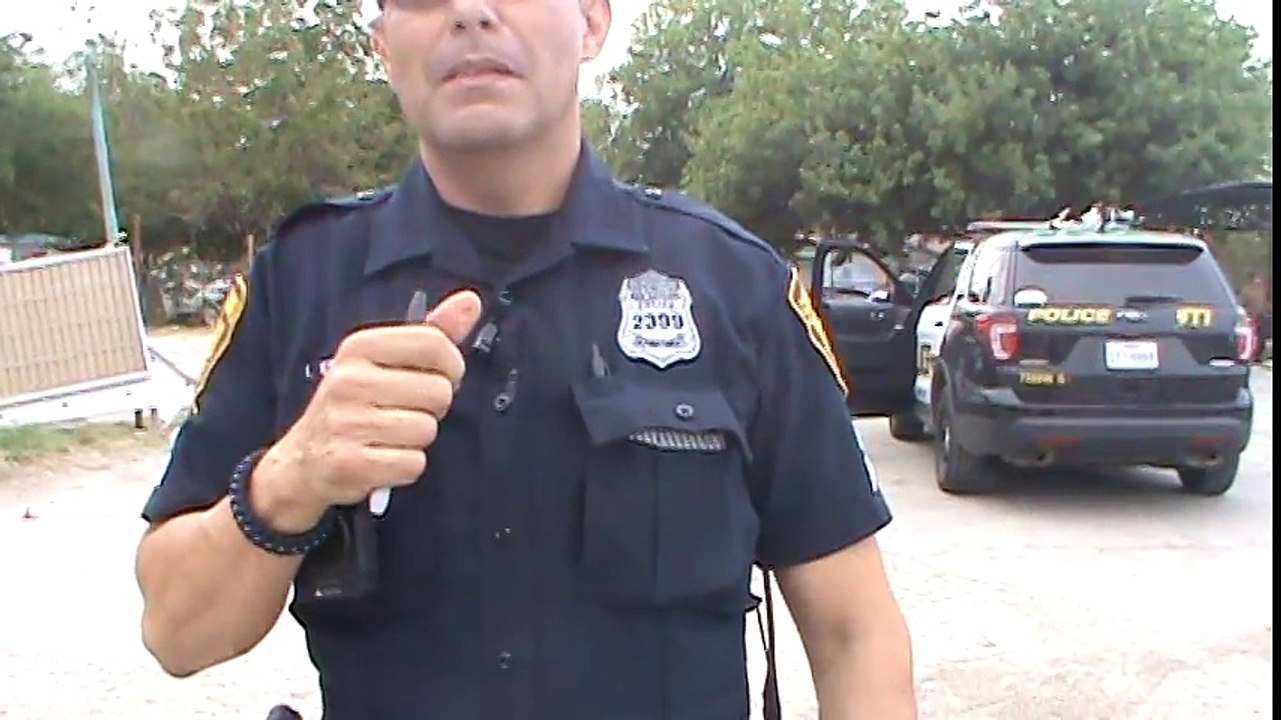 Another stupid San Antonio police officer