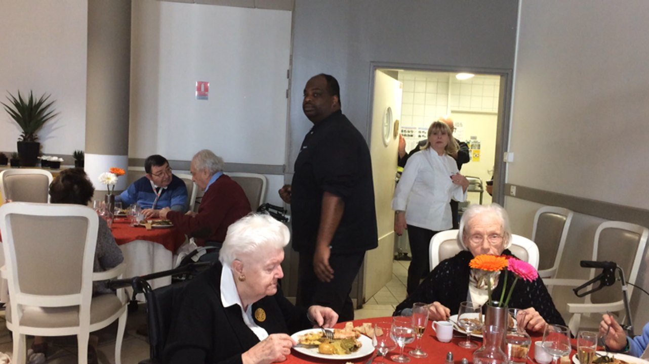 Le chef étoilé Ghislaine Arabian aux Jardins Médicis