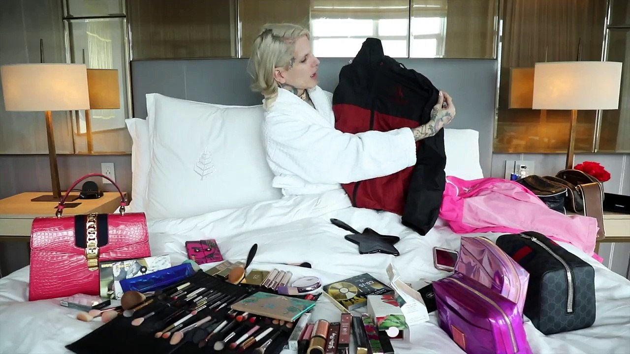 TRYING HOT NEW MAKEUP! | FULL FACE FIRST IMPRESSIONS