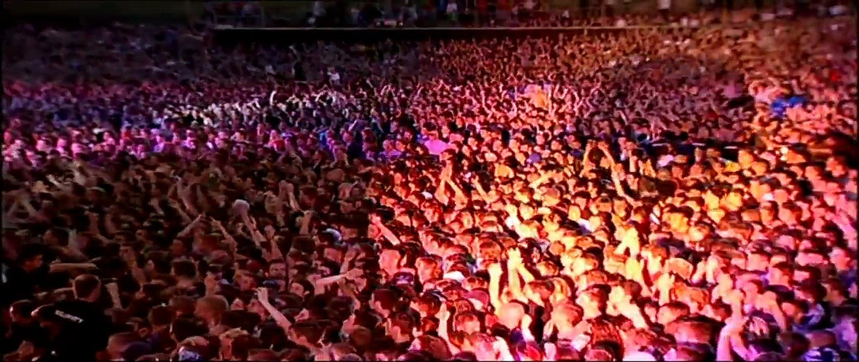 Red Hot Chili Peppers - Universally Speaking - Live at Slane Castle [HD]