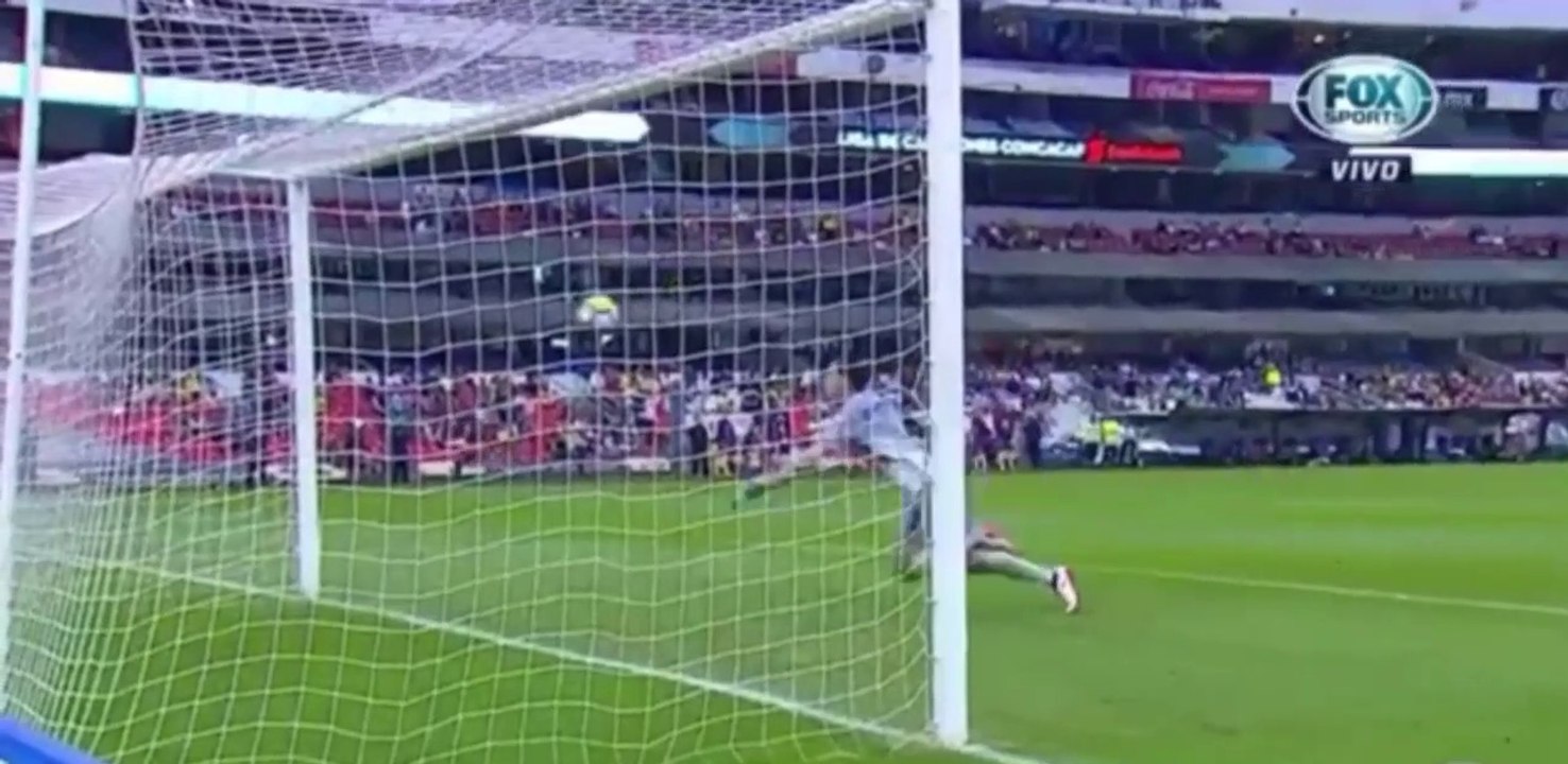 Ce gardien de but fait un arret incroyable - Agustin Marchesin !